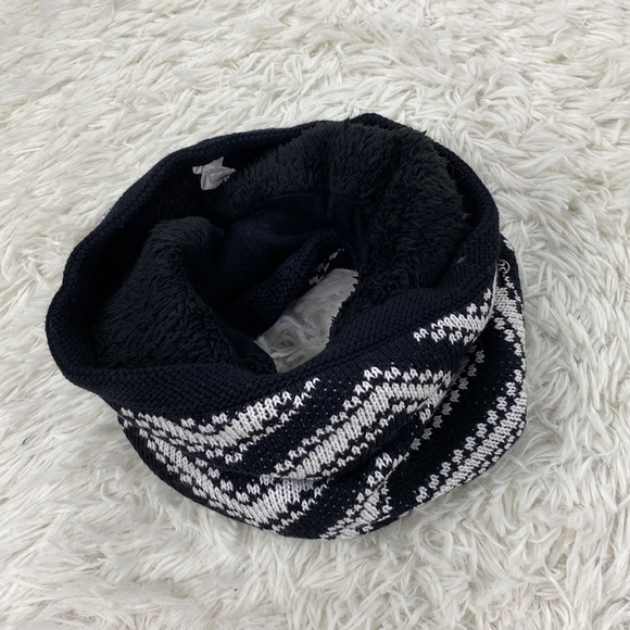 Lululemon Snow Amazing Neck Warmer *Sherpa Black / White - Picture 1 of 5